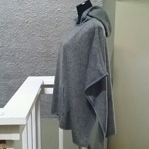 Eddie Bauer Poncho  Size S/ M